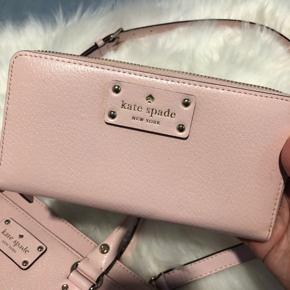 Kate Spade tote and matching long zippy wallet - Picture 5 of 6